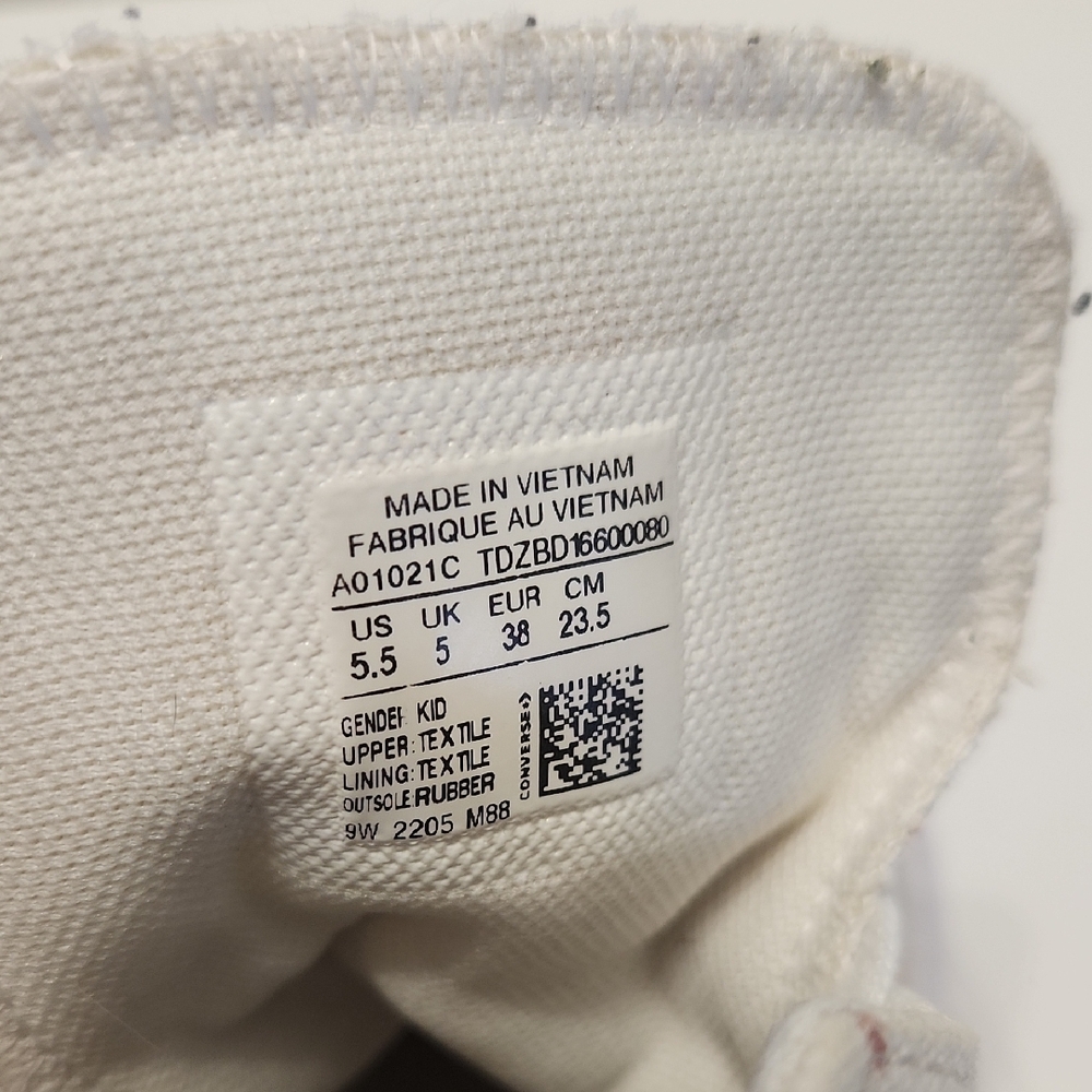 Converse White High-Top Sneakers with Bird Pattern - Picture 4 of 6